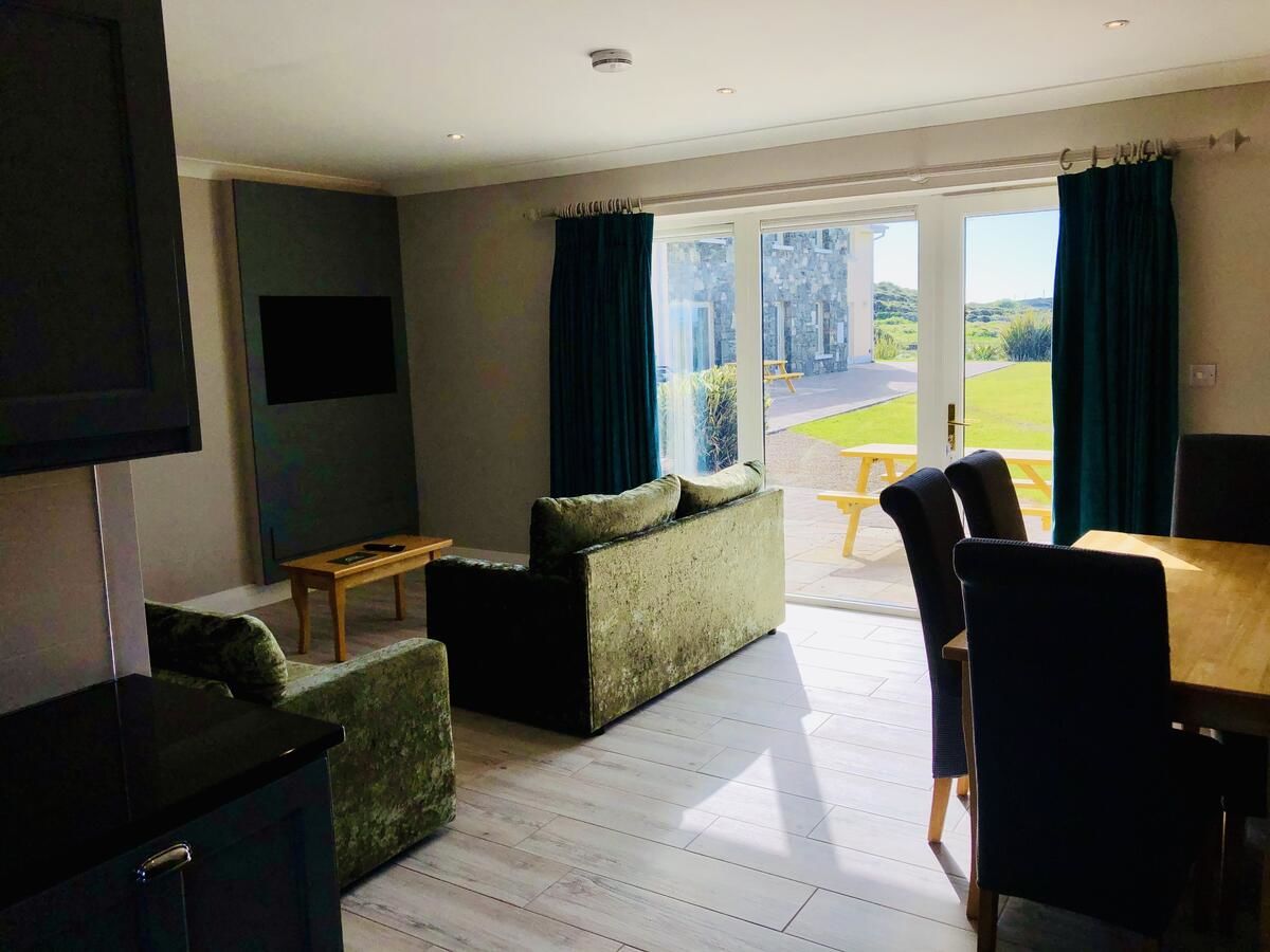 Отель Connemara Sands Hotel & Spa Клифден